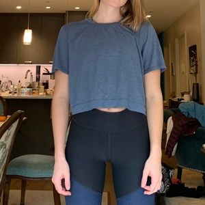 Lululemon synthetic workout tee.